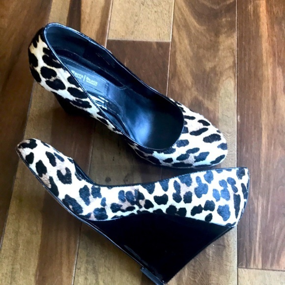 White‎ House Black Market Willow Calf Hair Wedges 8.5M EUC